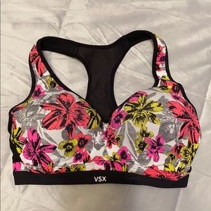 NWOT Underwire support compression sports bra